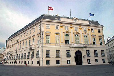 BallhausPlatz - bývalé ministerstvo zahraničí Rakouska, nyní spolkové kancléřství ve Vídni (úřad vlády)