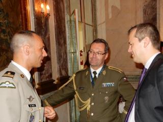 Réception militaire.