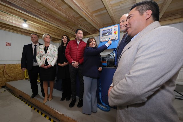 Inversión checa a la sombra del Popocatépetl: ClimatePro inaugura planta de producción en Tlaxcala