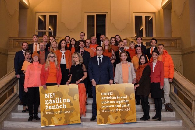 MZV ČR se připojilo ke kampani OSN „Orange the World“ - 16 dní aktivismu proti genderově podmíněnému násilí
