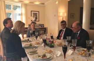 Nationalratsapräsident Wolfgang Sobotka war in der Residenz der Botschafterin zu Gast. 