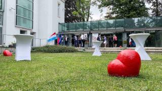 Symbolické srdce připomínající myšlenky Václava Havla