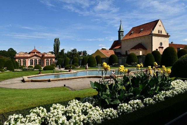 Information on the Opening of the Czernin Palace Garden in 2024