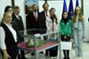 Vernisáž výstavy "Castele cehe în inima Moldovei" (účastníci soutěže u svého modelu hradu Karlštejn)