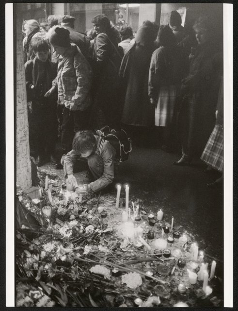 17 Nëntori 1989