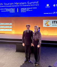 Ministryni Zuzanu Mrázovou na veletrh ITB doprovodil velvyslanec Jiří Čistecký