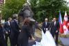 Statue of VH
