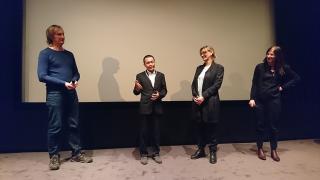 Film byl na festivalu představen jeho tvůrci včetně režiséra Petra Loma (vlevo)