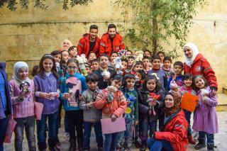 Hračky z české humanitární pomoci byly rozdány dětem v Aleppu
