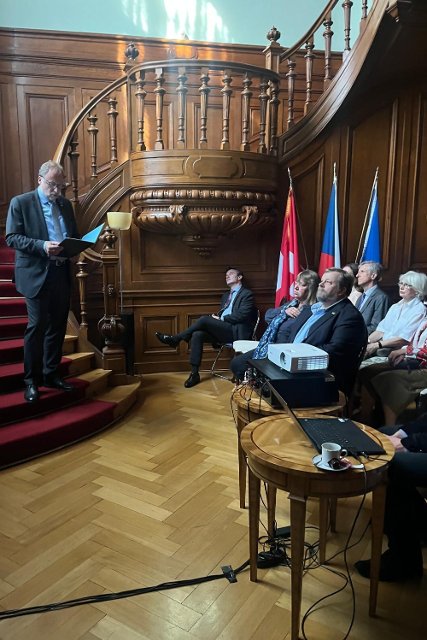 Dokument Válečný zpravodaj – War Coresspondent na ZÚ Bern