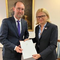 Přijetí velvyslance Břetislava Dančáka ředitelkou diplomatického protokolu ministerstva zahraničí Irenou Lichnerowicz-Augustyn