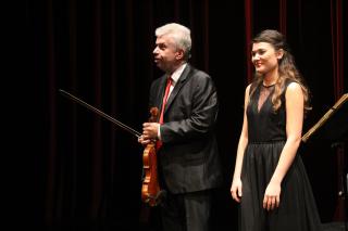 J. Svěcený, E. Shitikova Santiago