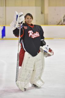 Paní Eri Kiribuchi, hokejista - brankář 
