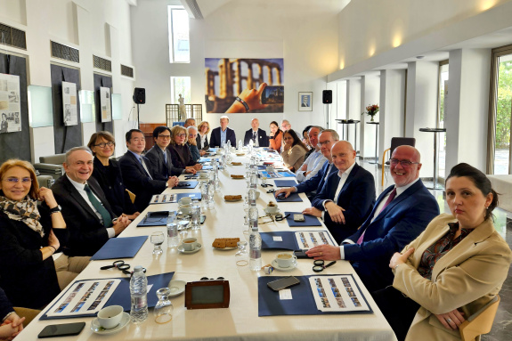 Účastníci workshopu během prezentace