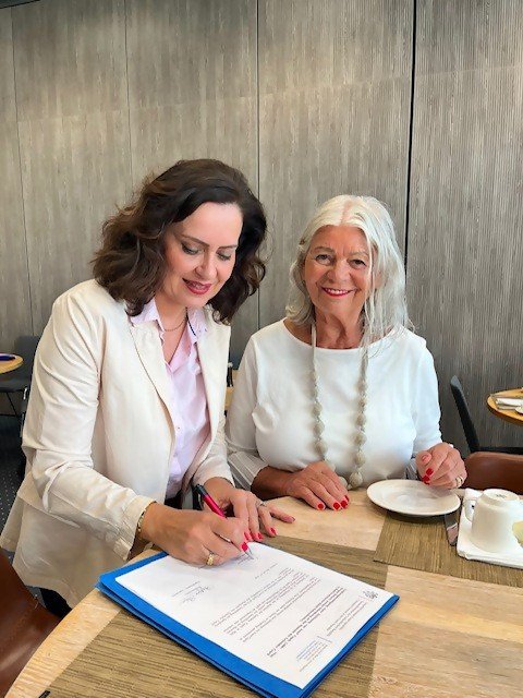 Die Originalzeichnung von Josef Čapek wandert aus Nordrhein-Westfalen nach Malé Svatoňovice