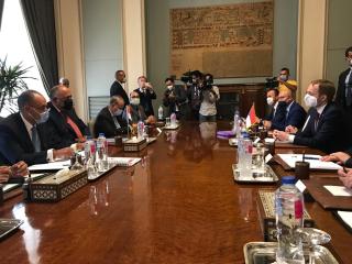 Ministr Kulhánek navštívil Egypt, podpořil české podniky i vojáky