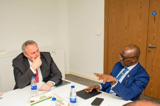 La rencontre de T. Pojar avec le Gen. Laka, directeur du Centre national de lutte contre le terrorisme
