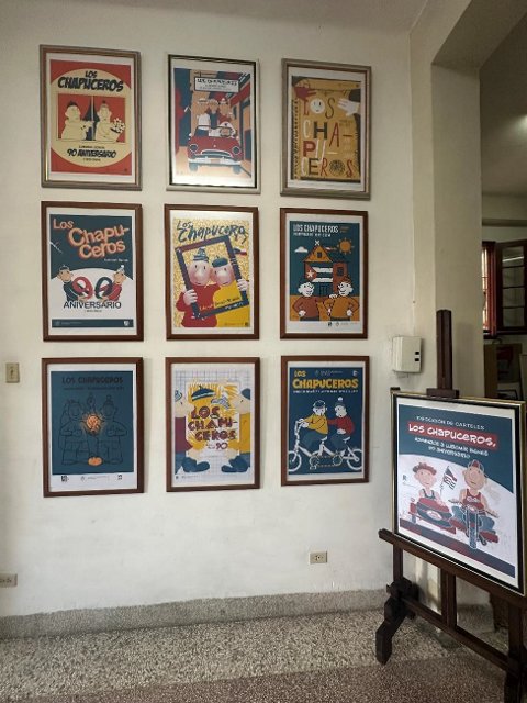 Výstava plakátů animovaných postaviček Pata a Mata