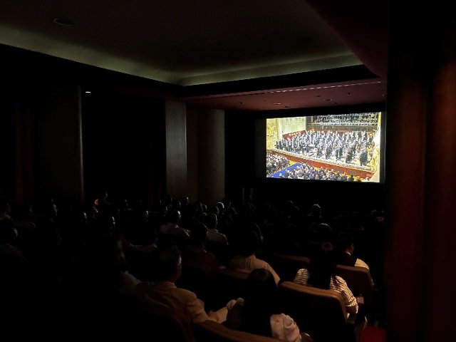 プラハの春国際音楽祭のオープニングコンサート上映