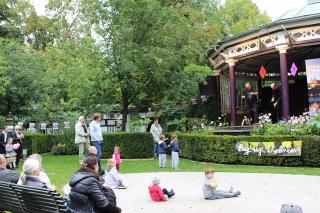 Prag Dag i Tivoli: Dukketeater Spejbl og Hurvínek