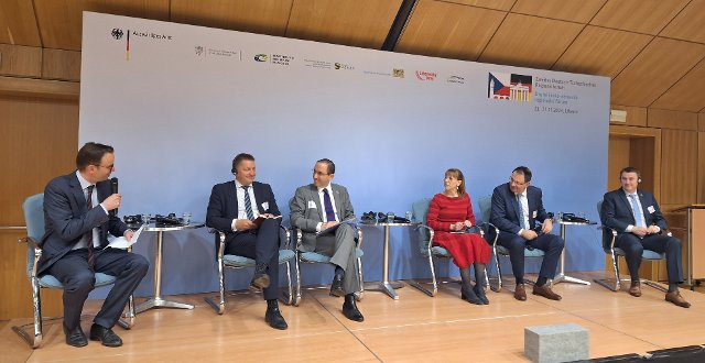 Náměstek ministra Jan Marian spoluzahájil Druhé česko-německé regionální fórum v Liberci