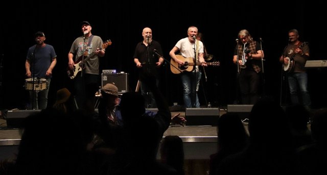 Děda Mládek Illegal Band – koncert v Lucemburku