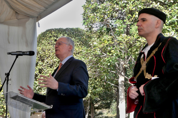 Prezident Řecké republiky K. Tasulas  vyzdvihl filhelénství lorda Byrona 