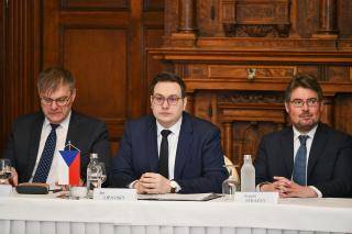 Ministr Lipavský vystoupil na Česko-slovenském diskuzním fóru v Pezinku