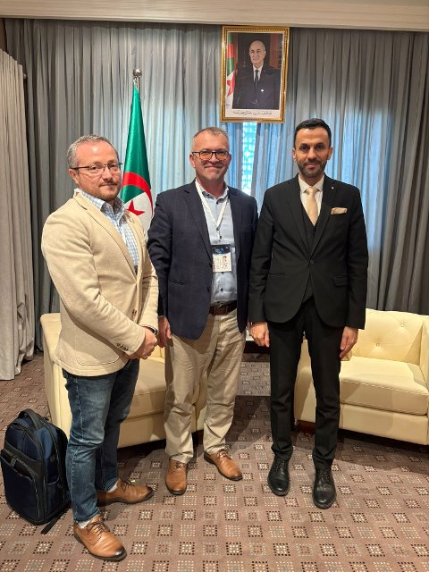 Jednání ministra pro znalostní ekonomiku, start-upy a mikropodniky a české CEO společnosti Novicom, s.r.o. 