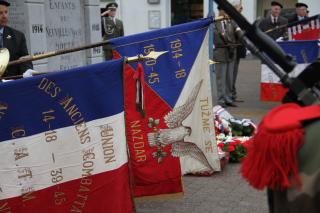 Ceremonie v Neuville-Saint-Vaast.