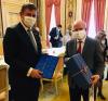  S ministrem zahraničí Augustem Santosem Silvou