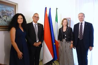 I deputati F. Galizia, HK R. Di Matteo, VV H. Hubáčková e il senatore G. Dell´Olio 