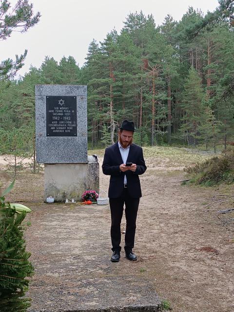 Commemorative act at the memorial in Kalevi-Liiva.