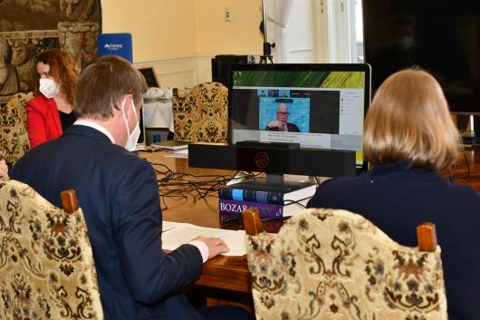 Diskuse v Arctic Circle s ministrem Petříčkem
