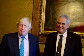 The Czech President Miloš Zeman and the British Foreign Secretary Boris Johnson (autorka fotografie: Hanka Brožková)