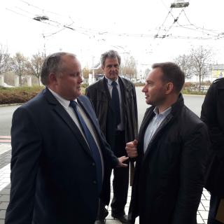 Kosovští starostové projevují zájem o české autobusy a chytré technologie pro města