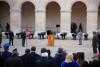 Cérémonie à l’Hôtel national des Invalides / Ceremonie na čestném nádvoří pařížské Invalidovny.