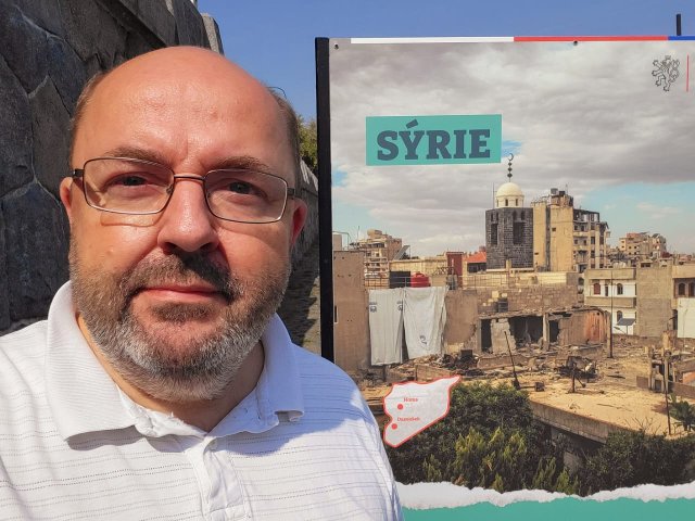 Czech CDA a.i. in Syria Roman Masarik at Czech Aid Exhibition