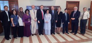 Účastníci mise s vedením Fakulty medicíny University of Malaya v Kuala Lumpur