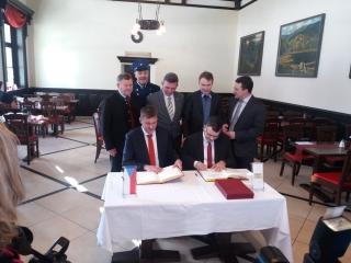 podpis zlaté knihy